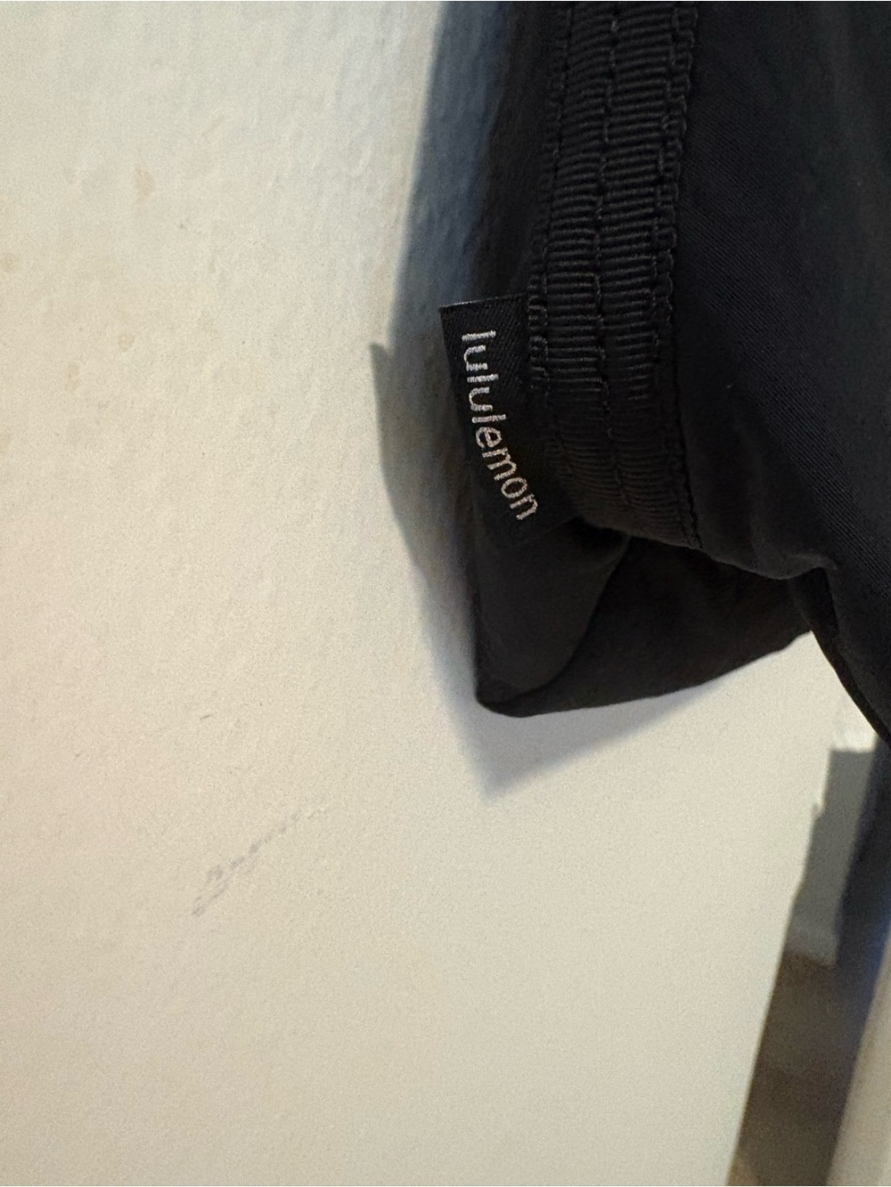 LULULEMON convertible ruched crossbody bag - Picture 7 of 10